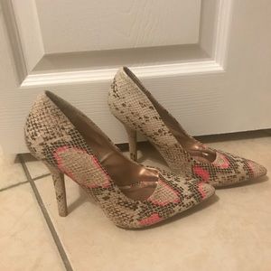 Faux snake skin pumps